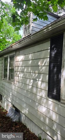 3806 JAMES ST, Suitland, MD 20746