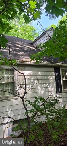 3806 JAMES ST, Suitland, MD 20746
