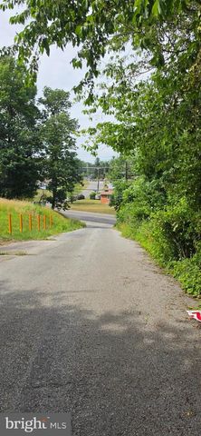 3806 JAMES ST, Suitland, MD 20746