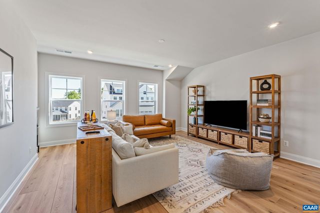 19D FARROW COVE, Charlottesville, VA 22901