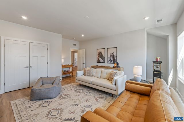 19D FARROW COVE, Charlottesville, VA 22901