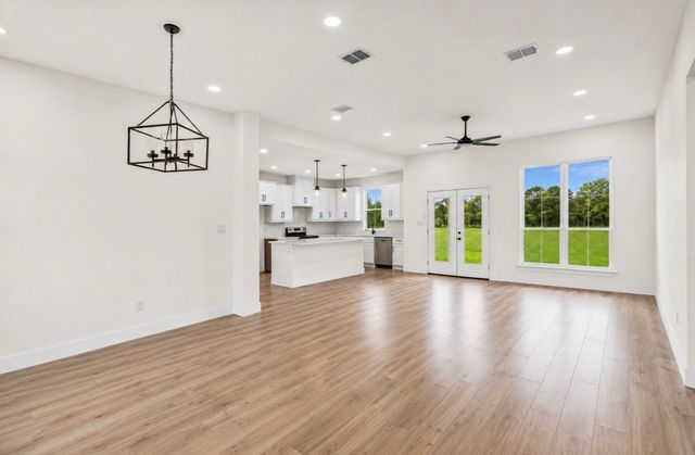252 Jimmy Lane, Millsap, TX 76066