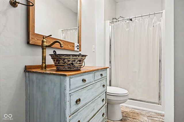 513 W 5th Street, Rochester, IN 46975