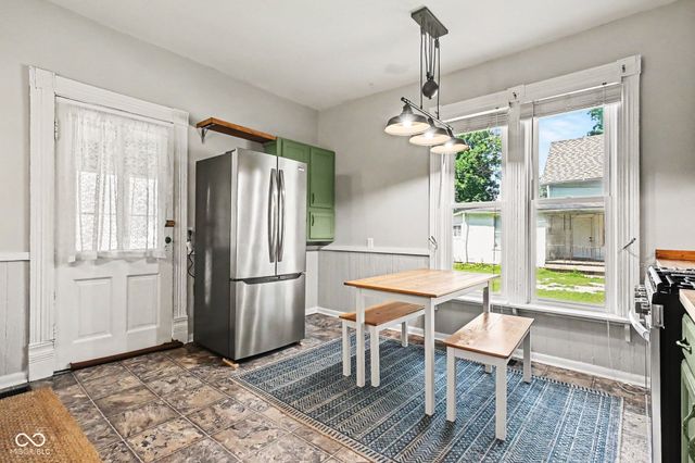 513 W 5th Street, Rochester, IN 46975