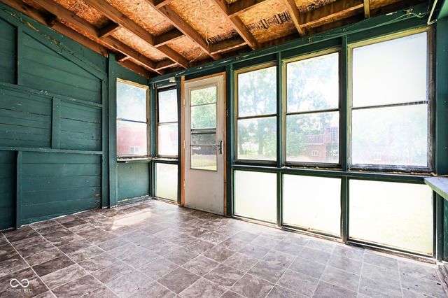513 W 5th Street, Rochester, IN 46975
