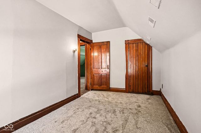 513 W 5th Street, Rochester, IN 46975