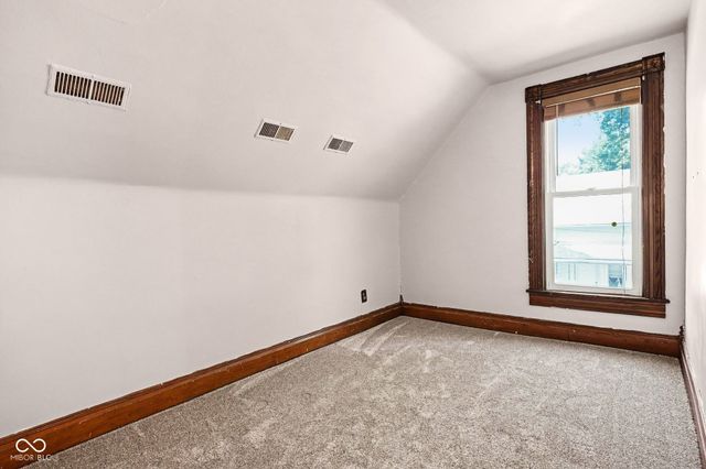 513 W 5th Street, Rochester, IN 46975