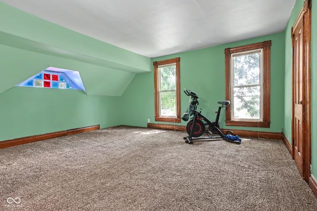 513 W 5th Street, Rochester, IN 46975
