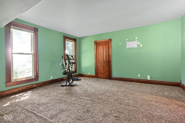 513 W 5th Street, Rochester, IN 46975