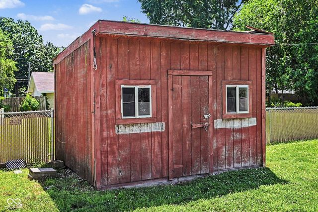 513 W 5th Street, Rochester, IN 46975