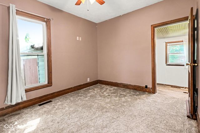 513 W 5th Street, Rochester, IN 46975