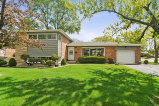 555 S Cedar Street, Palatine, IL 60067