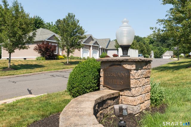 26 Tuscany Hills Drive 26, Middletown, CT 06457