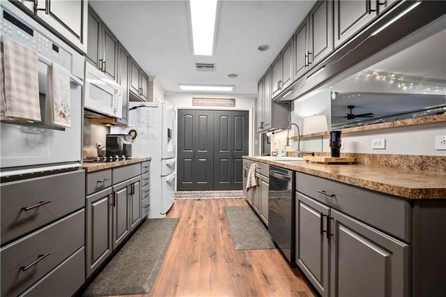 4500 Brentwood Drive, Mobile, AL 36619