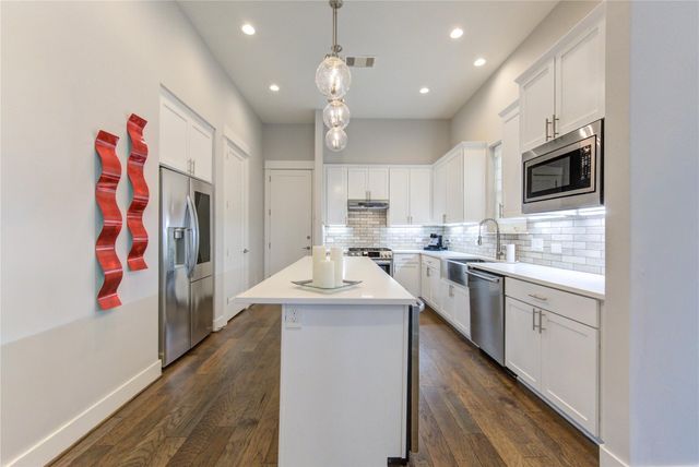 419 Malone Street, Houston, TX 77007