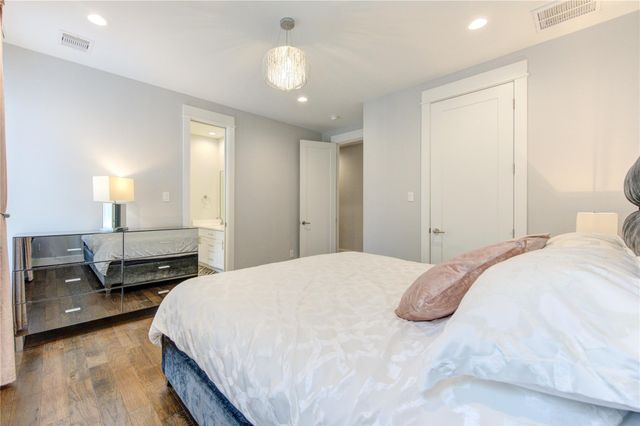 419 Malone Street, Houston, TX 77007