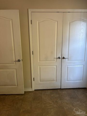 6837 Old West Ln, Milton, FL 32570