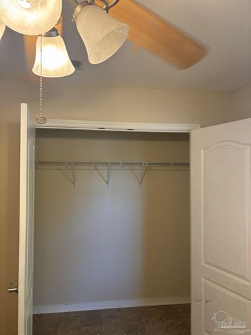 6837 Old West Ln, Milton, FL 32570