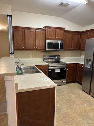 6837 Old West Ln, Milton, FL 32570