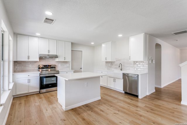 5011 Terrace Wood, San Antonio, TX 78223