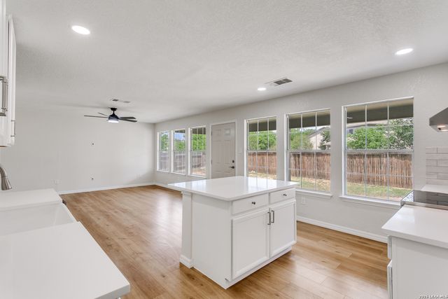 5011 Terrace Wood, San Antonio, TX 78223