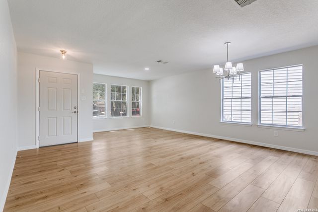 5011 Terrace Wood, San Antonio, TX 78223