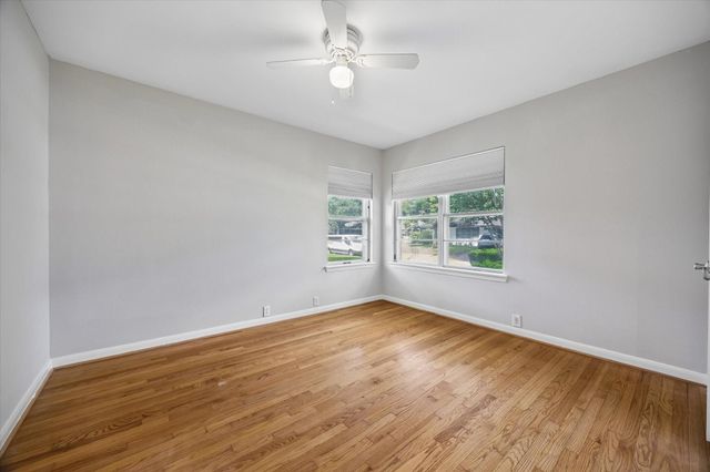 8511 Bluegate Street, Houston, TX 77025