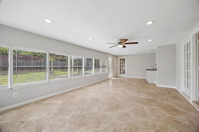8511 Bluegate Street, Houston, TX 77025
