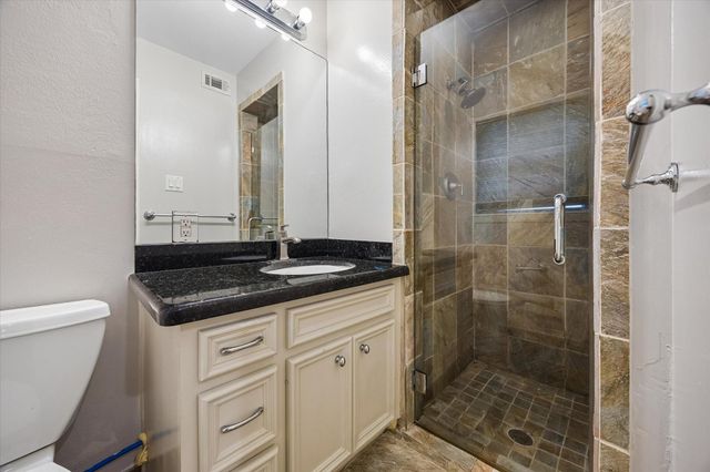 8511 Bluegate Street, Houston, TX 77025