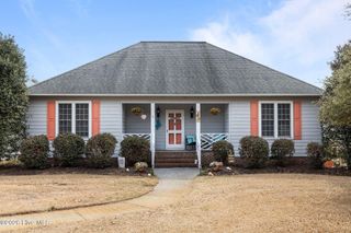 107 Harbour Drive, Hubert, NC 28539