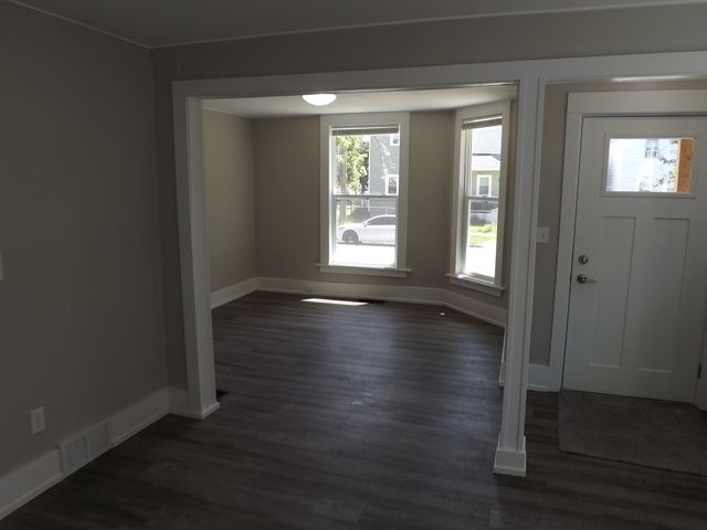 21 Gold Avenue NW, Grand Rapids, MI 49504