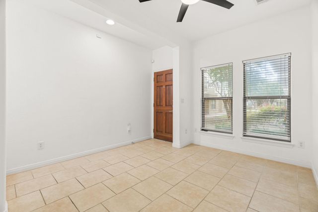 1115 Kinney Ave 9, Austin, TX 78704