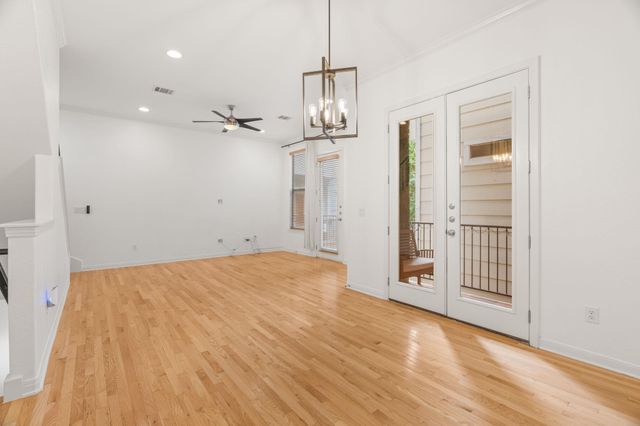 1115 Kinney Ave 9, Austin, TX 78704