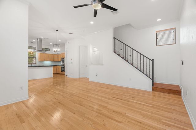 1115 Kinney Ave 9, Austin, TX 78704