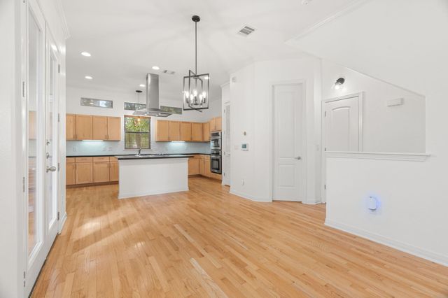 1115 Kinney Ave 9, Austin, TX 78704