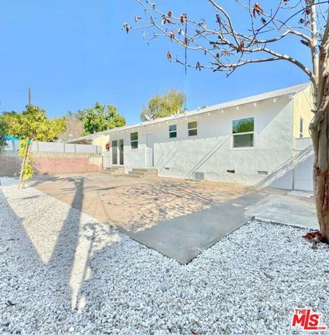 6537 Woodley Avenue, Van Nuys (los Angeles), CA 91406