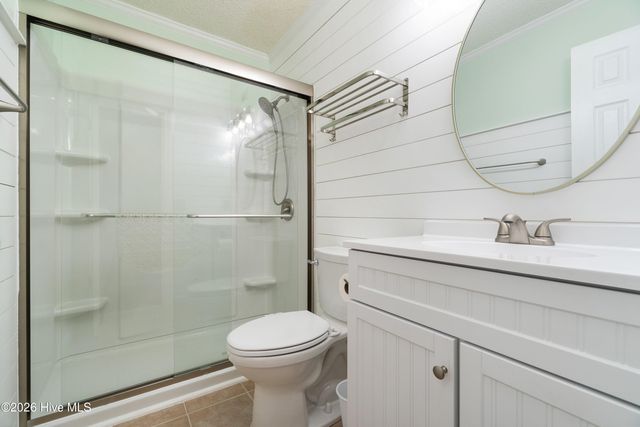 89 Country Club Drive Apt H2, Arapahoe, NC 28510