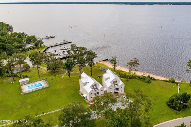 89 Country Club Drive Apt H2, Arapahoe, NC 28510