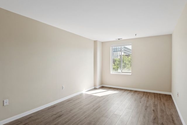 4 Canal Park 609, Cambridge, MA 02141