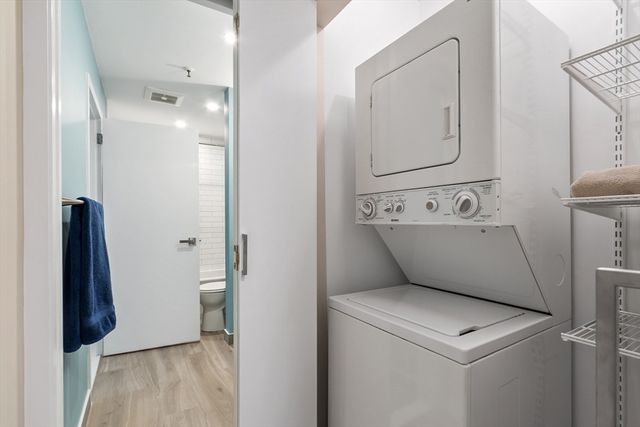 4 Canal Park 609, Cambridge, MA 02141