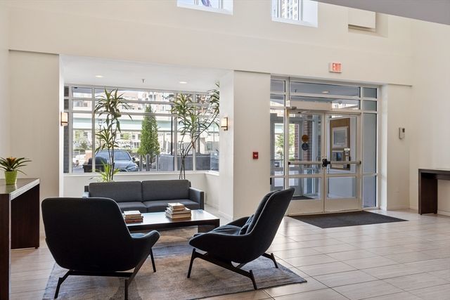 4 Canal Park 609, Cambridge, MA 02141