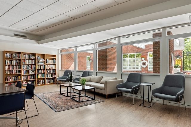 4 Canal Park 609, Cambridge, MA 02141