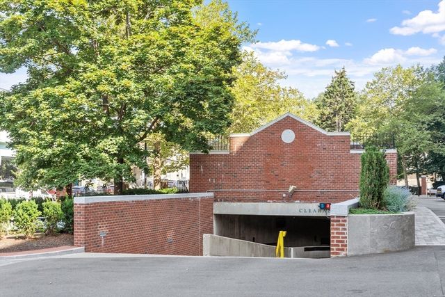 4 Canal Park 609, Cambridge, MA 02141