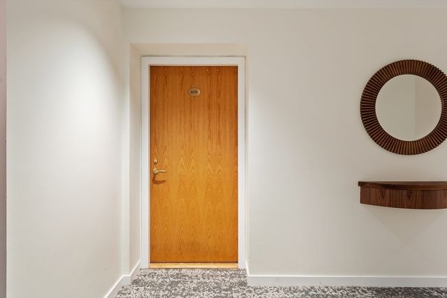 4 Canal Park 609, Cambridge, MA 02141