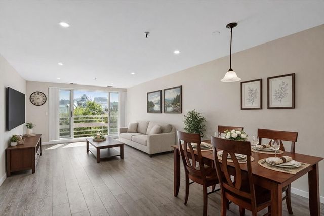 4 Canal Park 609, Cambridge, MA 02141