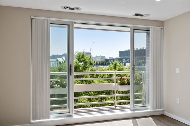 4 Canal Park 609, Cambridge, MA 02141