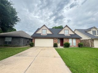 1915 Reddington Road, Sugar Land, TX 77478