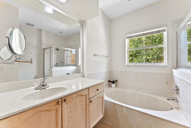 5302 VICTORIA Circle, West Palm Beach, FL 33409