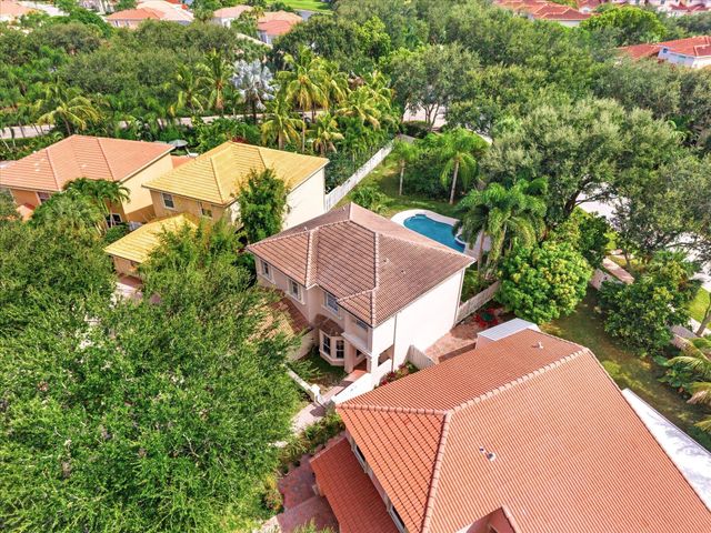 5302 VICTORIA Circle, West Palm Beach, FL 33409