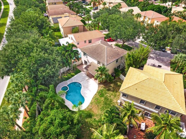 5302 VICTORIA Circle, West Palm Beach, FL 33409